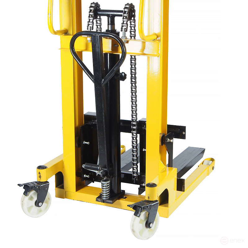 ER-68002 manual hydraulic 2t stacker (min 105mm. max 1600mm,foot length 900mm,outer foot width 200-710mm, for pallet 1000x1200mm) EUREKA /1 NEW