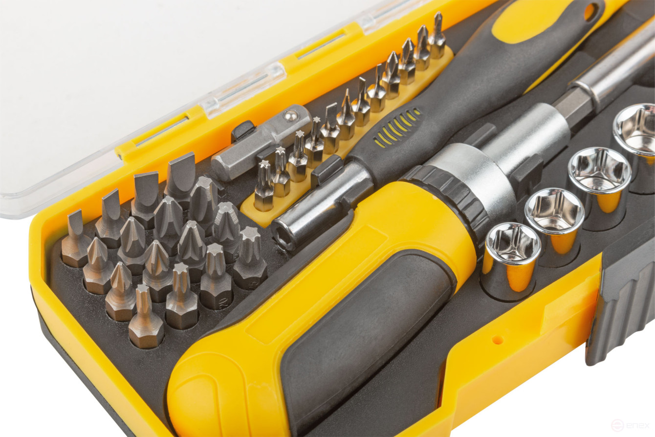 Отвертки реверсивная и для точных работ, набор 41 шт., пластиковый прорезиненный кейс