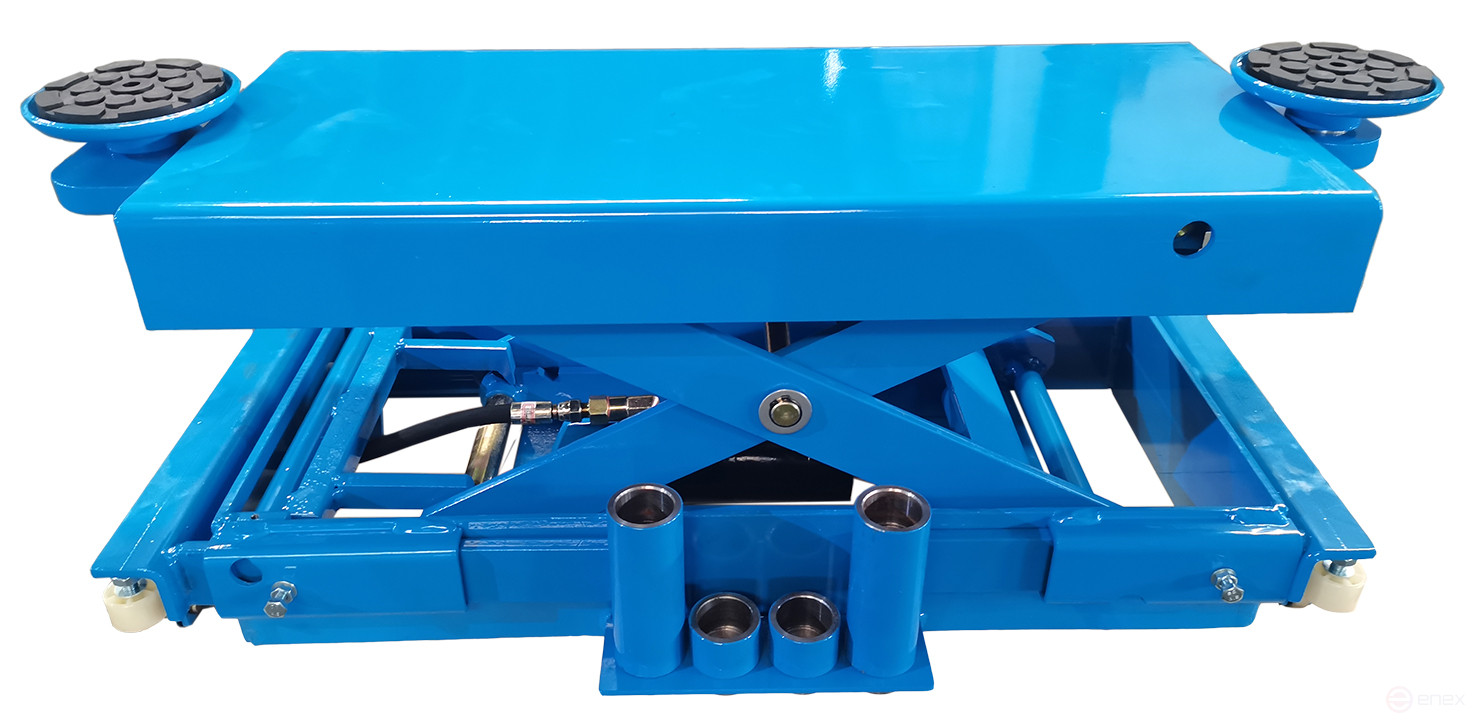 Траверса гидравлическая 2т с ручным насосом FM2 AE&T