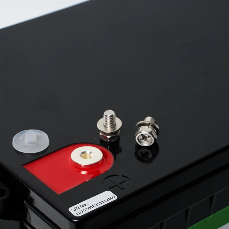 Литиевый аккумулятор тяговый ЛИТДЖЕТ GREEN LiFePO4 24V 200Ah 5120Wh BT IP67 BMS 150A