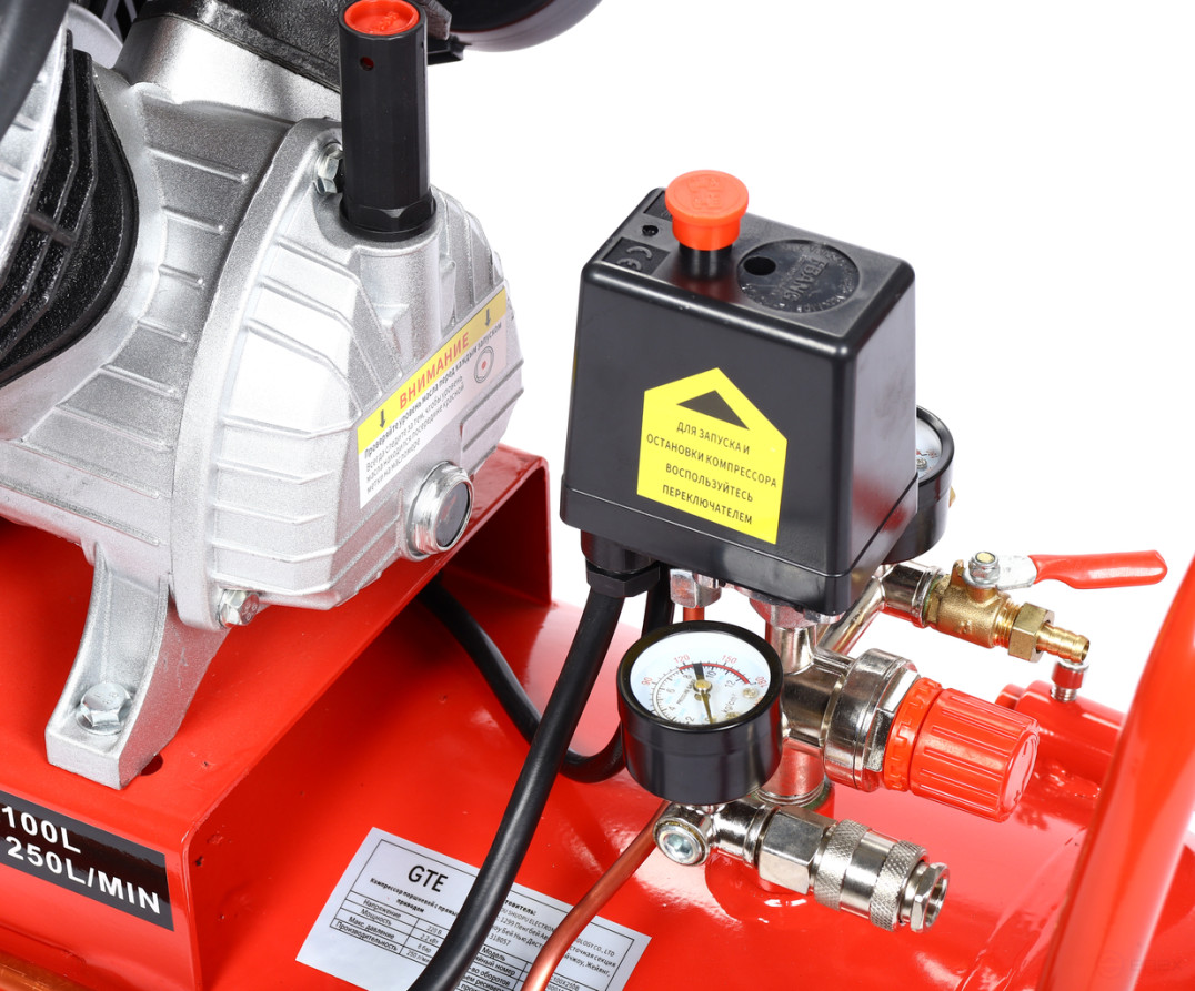 Pneumatic compressor 220V 2.2kW 8atm. 250l/min. receiver-100L serving. with a straight line. priv. The V-image. GTE