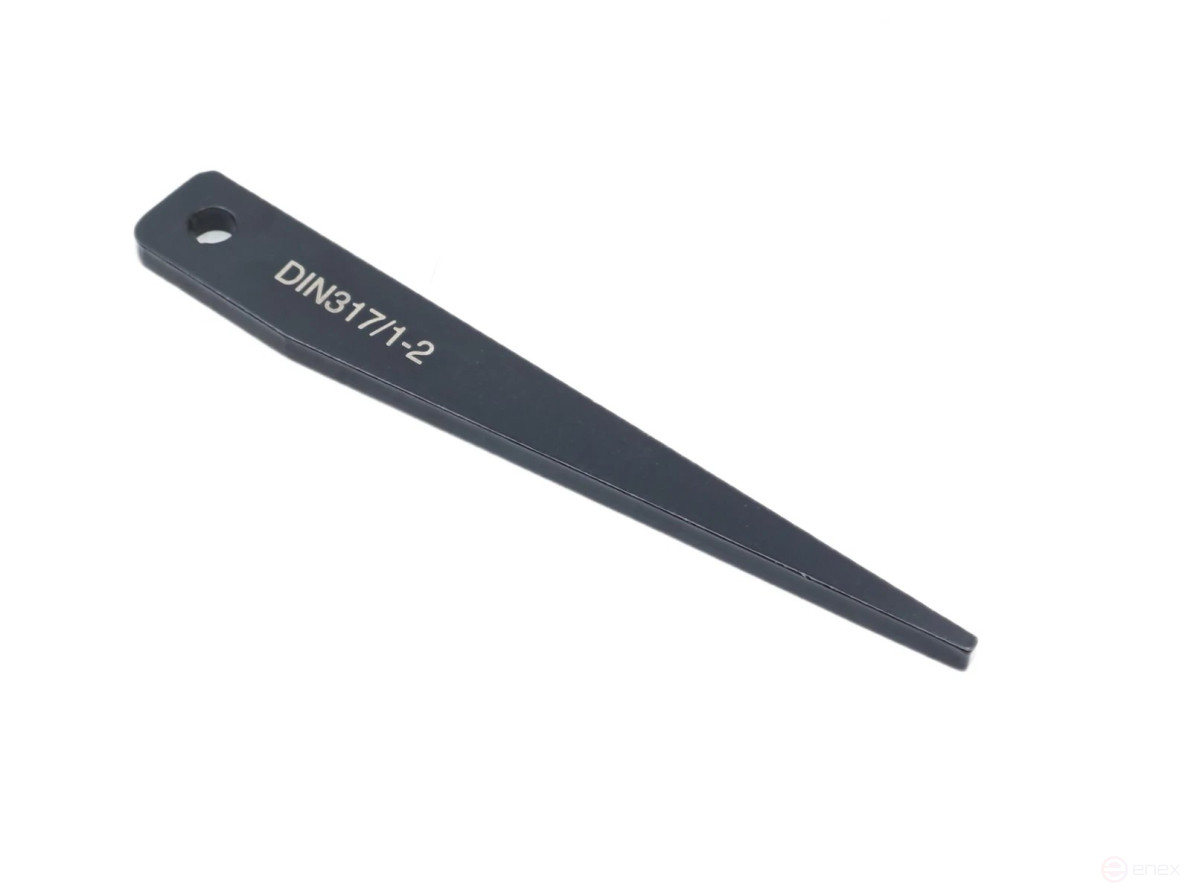Wedge for knocking out the tool KM1-KM2