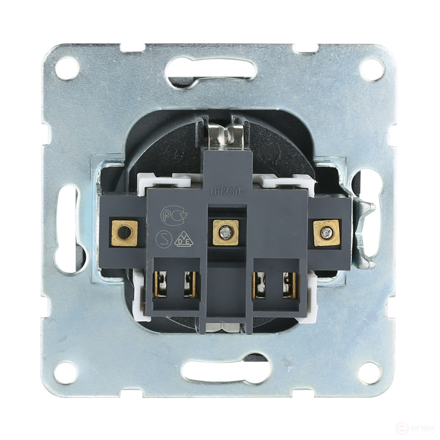 Socket with S/c, blinds and lid (silver metallic) LK60