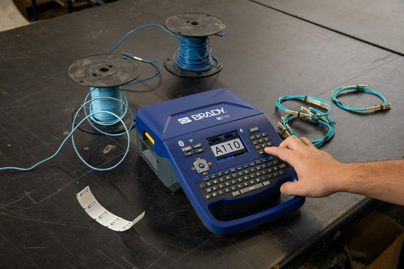 BRADY M710 Printer-QWERTY-EU (Eng)