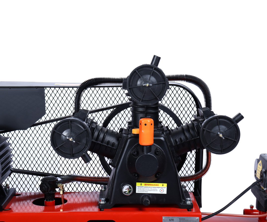 Pneumatic compressor 380V 3.0kW 8atm. 400L/min. receiver-200L piston belt GTE