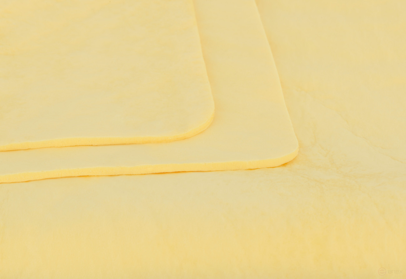 Салфетка замша искусственная 43х64 см (большая в тубе) АвтоDело 45864