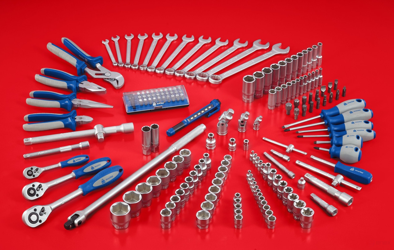 Universal tool set, 174 items MASTER 01-174C