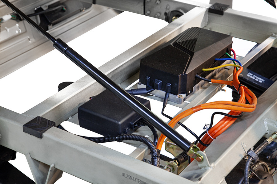 Cargo electric tricycle Rutrike Expert PRO Plus 2200, grey