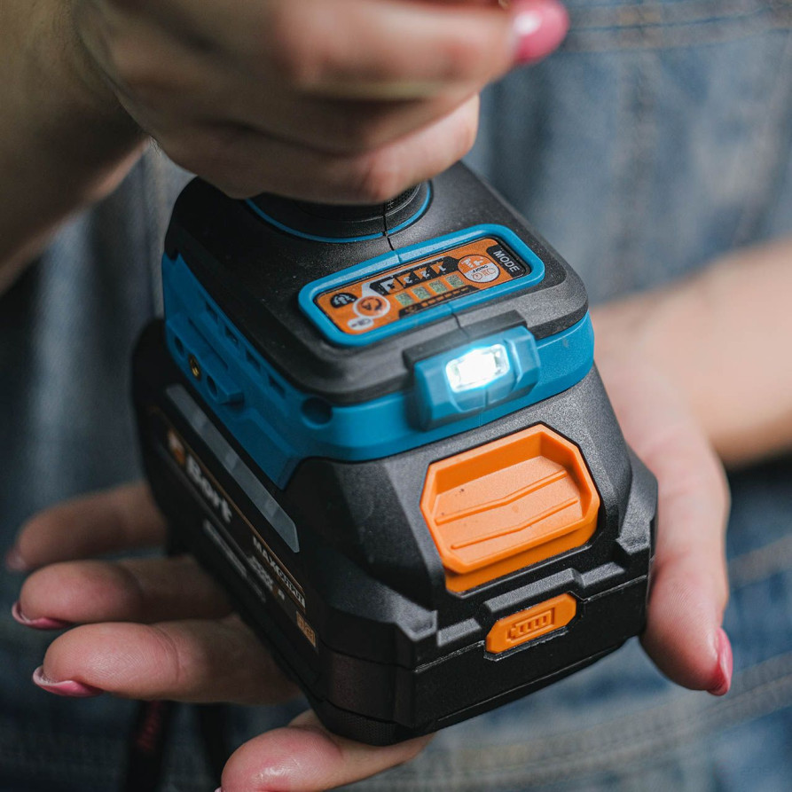 Гайковерт аккумуляторный BORT BSR-21U (2x4Ач+ЗУ)