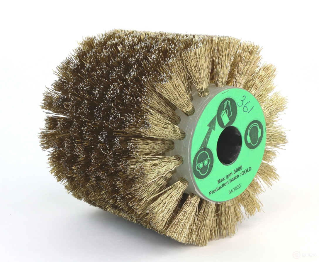 Brush D110*100*19+4 grooves, pile corrugation latunir-I steel 0,35 on wood for brush cutting machines with shaft D19+4 (3-361)