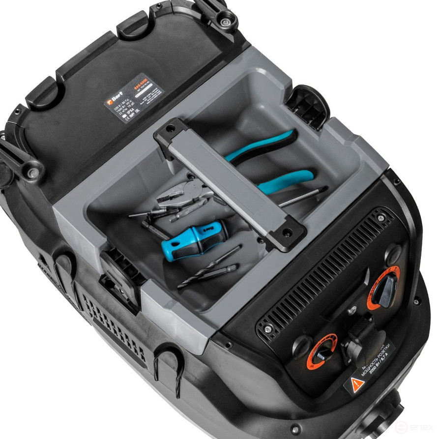 Пылесос для сухой и влажной уборки BORT BAX-600E