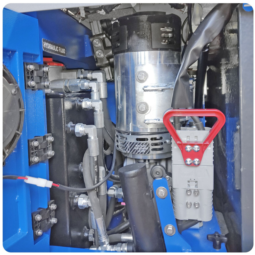 Подметально-поломоечная машина с местом оператора с дизельным двигателем I 115 SSDB