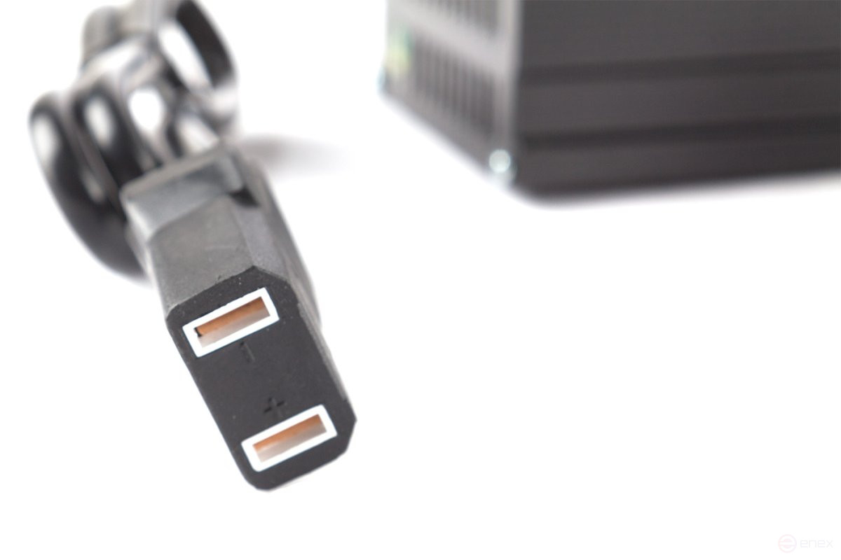 Зарядное устройство интеллектуальное для LiFePo4 аккумуляторов 72V50AH (12А)