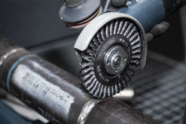 Дисковая щетка для трубопроводов, скрученная BRP 600 Z, 115 x 6 x 22,23