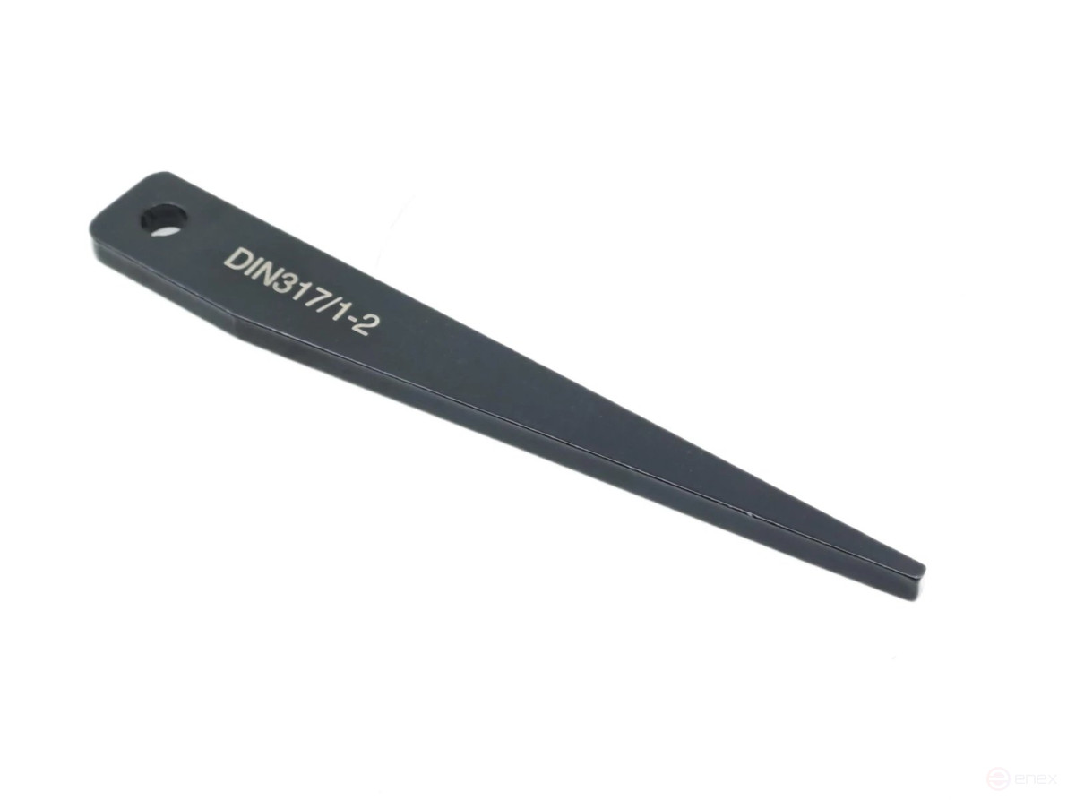 Wedge for knocking out the tool KM1-KM2