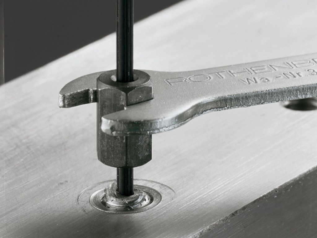 HSS kit for unscrewing broken bolts with M5-M12 thread