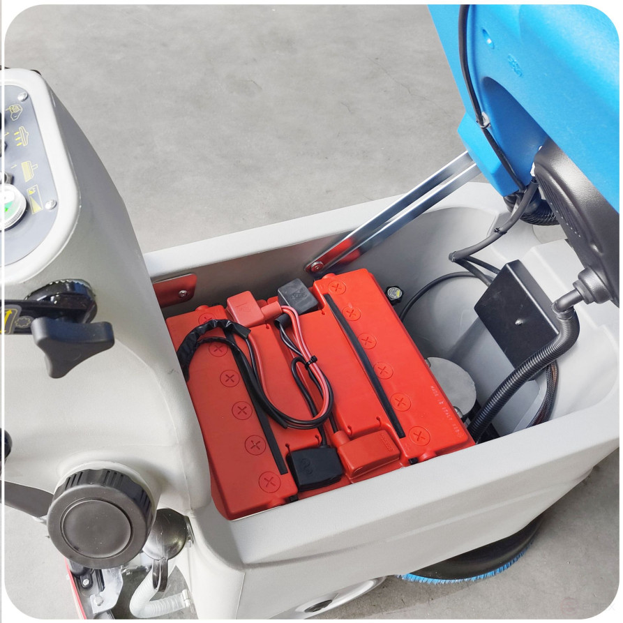 Поломоечная машина ECO 20 BT, с АКБ Гель 110 Ач, с приводом хода