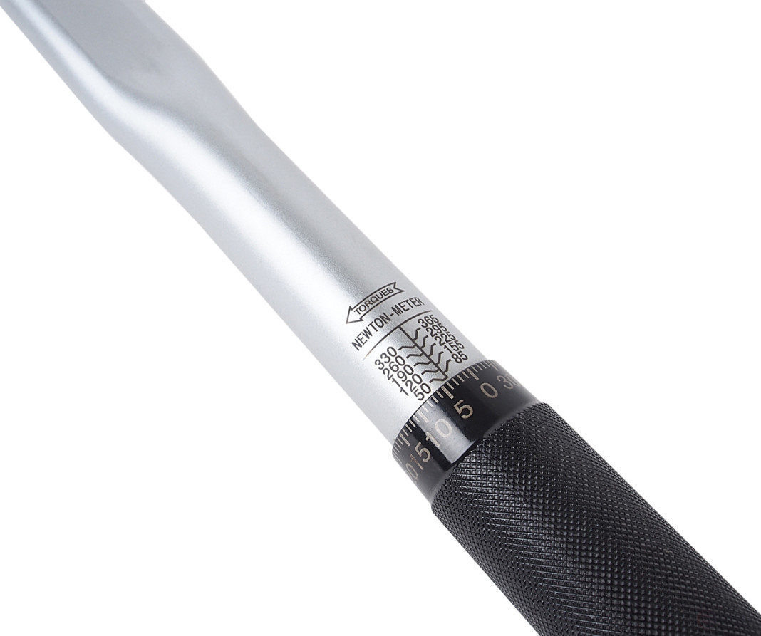 Ключ динамометрический 1/2" 50-365Нм 635мм JTC