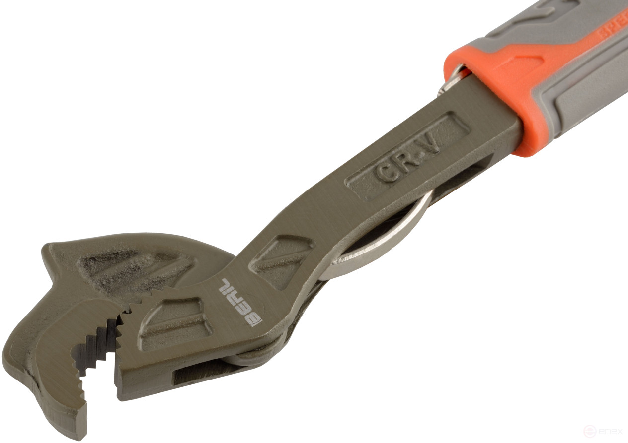 Ключ универсальный самозажимной 7-15 мм. BERIL