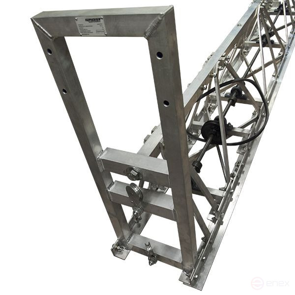 Head section 3 m of the GROST SVR vibrating rack with a Honda GX160 engine