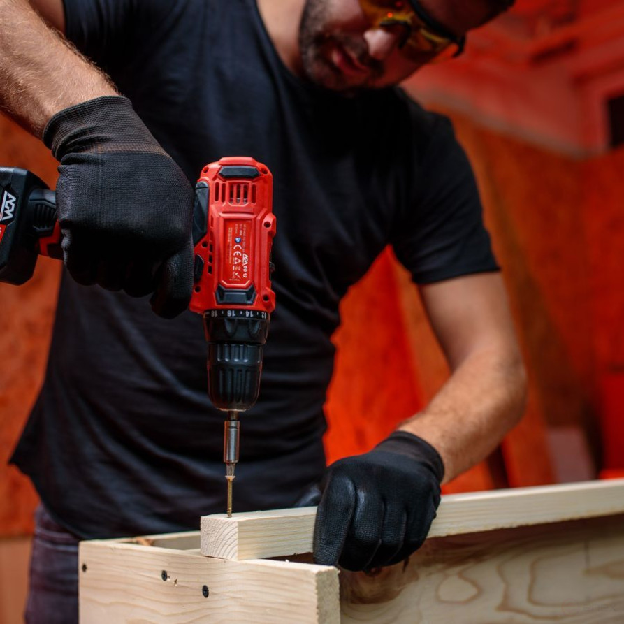 Cordless drill-screwdriver AGM BD 12V with battery and charger