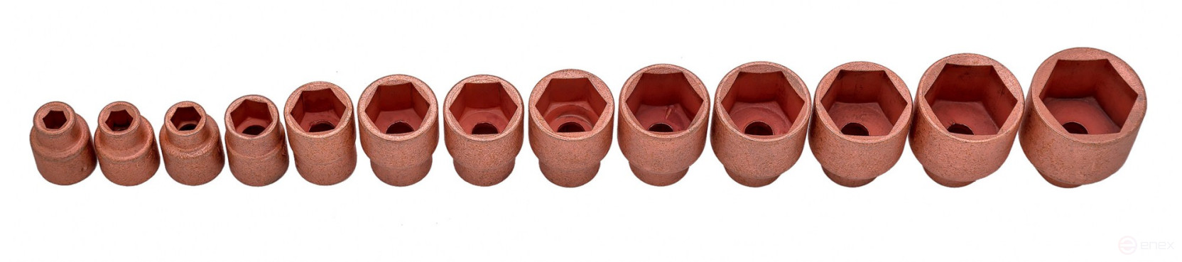 The head is replaceable G-28 copper.