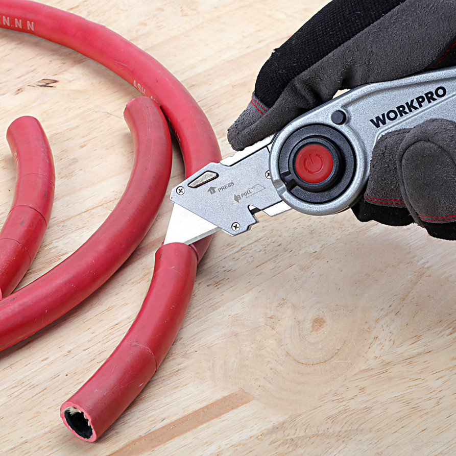 Universal Folding Knife with interchangeable blades with backlight WP211009 WORKPRO