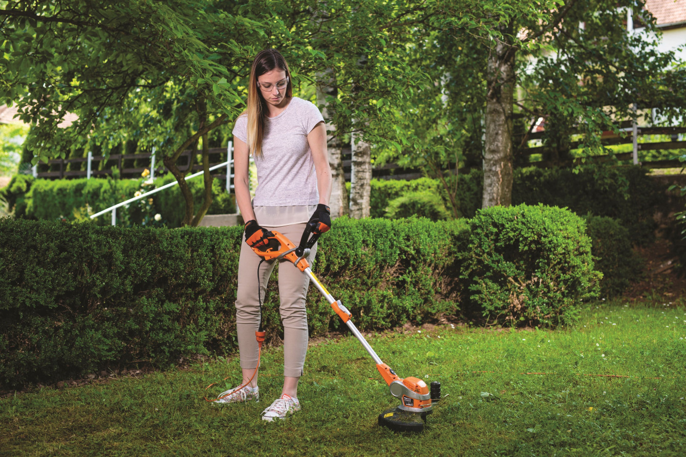 Электрический триммер Villager ET 555