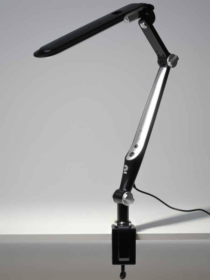 Настольный светильник ЭРА NLED-496-12W-BK светодиодный на струбцине черный