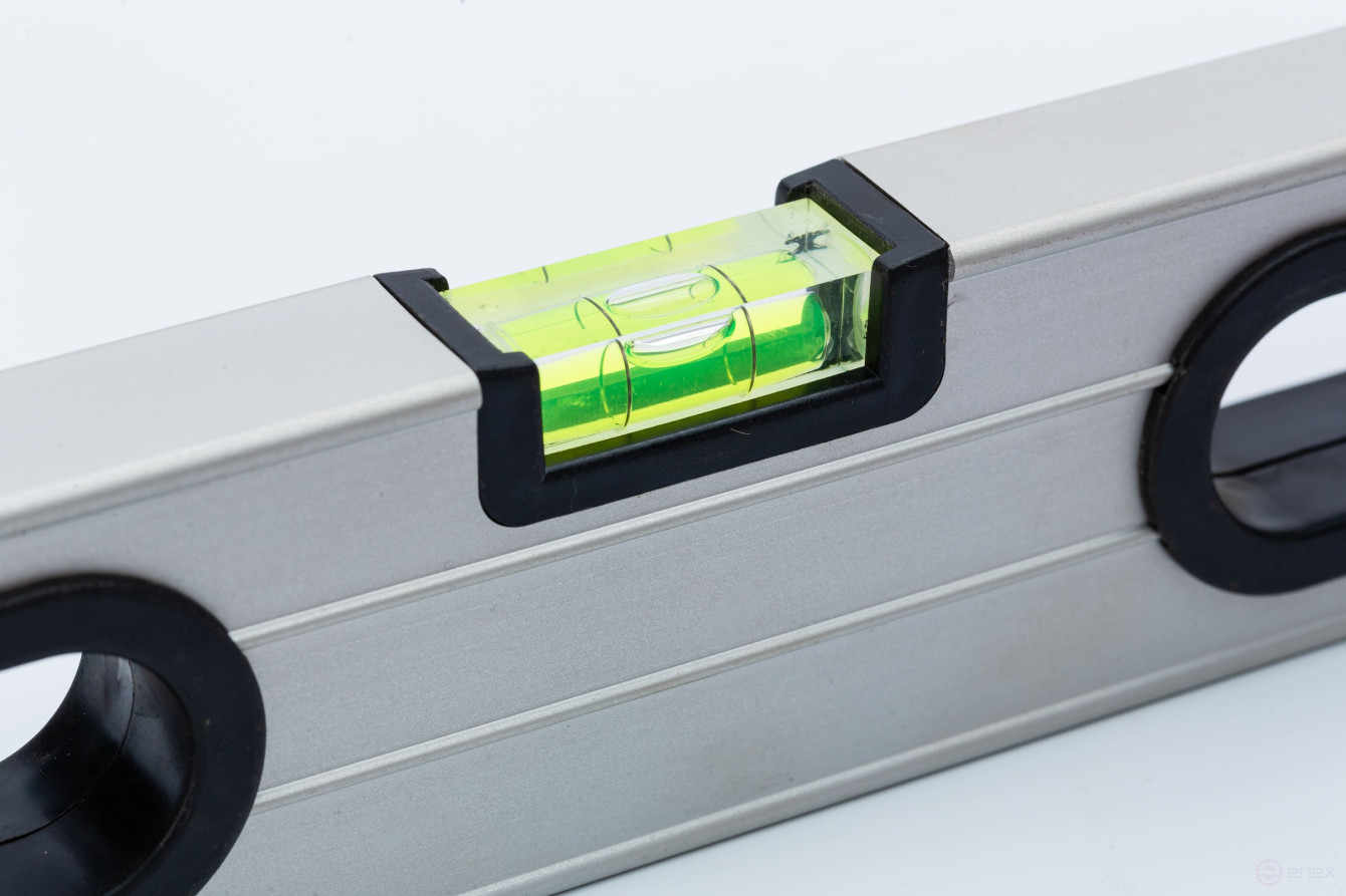 Anodized level with handles (3 acrylic indicators) 200 cm