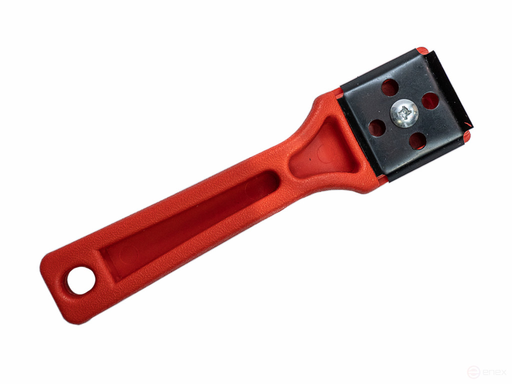 Manual stripping device for HDPE pipes