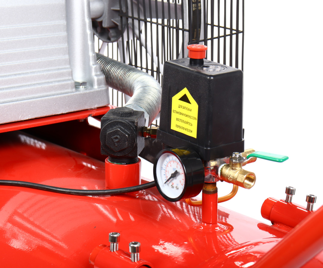 Pneumatic compressor 380V 5.5kW 8atm. 600l/min. receiver-300L portion. remen. single-stage GTE