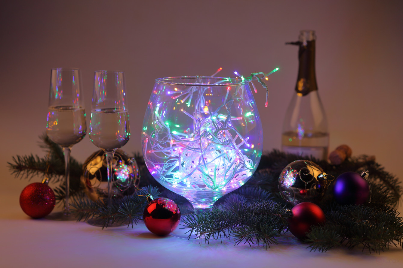 LED Christmas Garland ERA ENIN - WM Tinsel 3.9m White Wire Multicolor