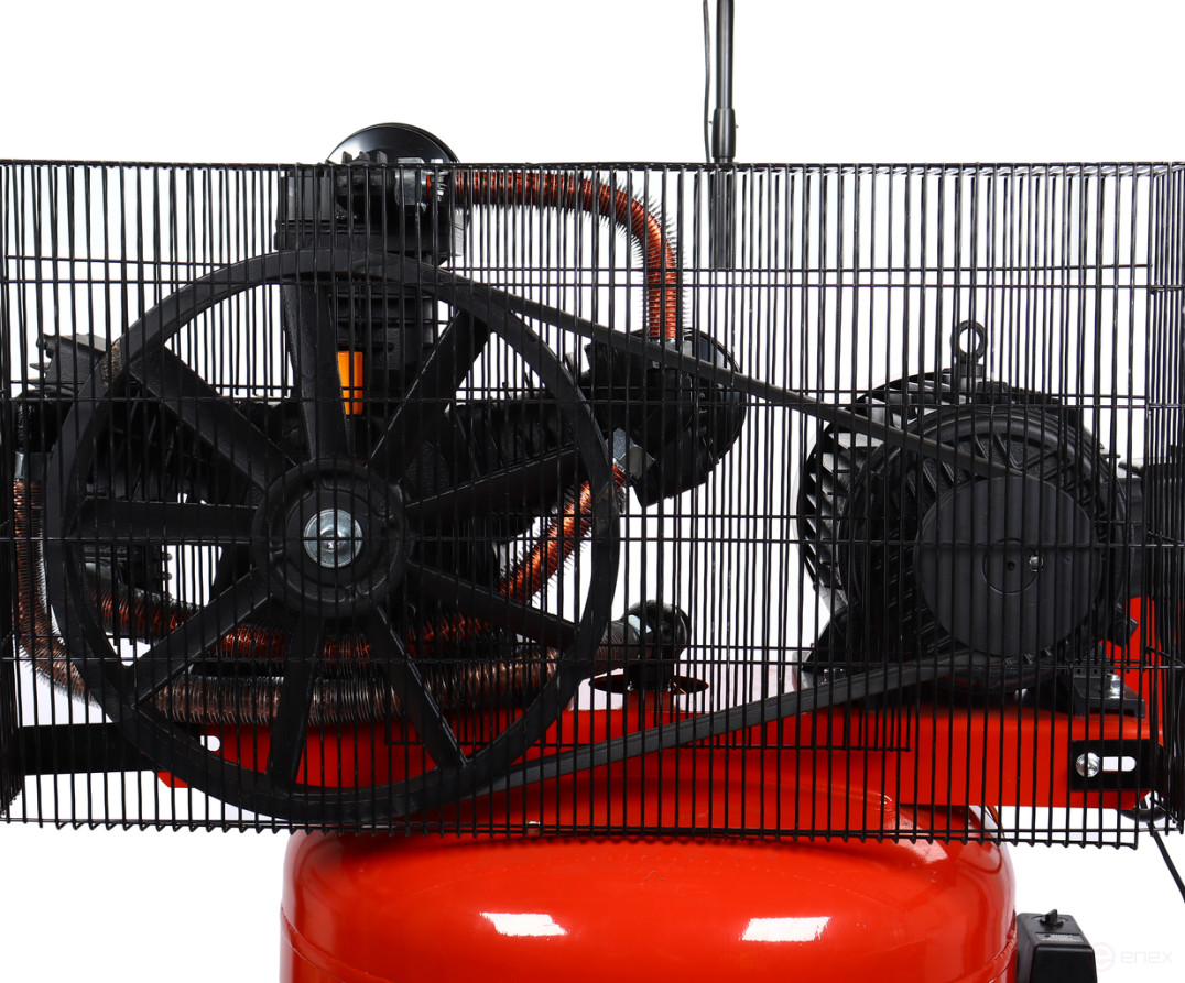 Pneumatic compressor 380V 7.5kW 16atm. 700L/min. receiver-300L serving. belt vertical GTE