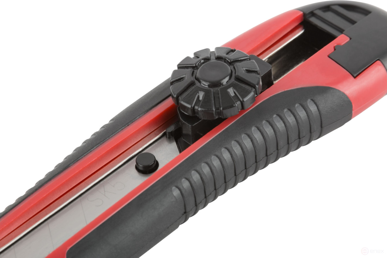 Technical knife "Strong" 18 mm reinforced, rubberized, rotatable.the clamp