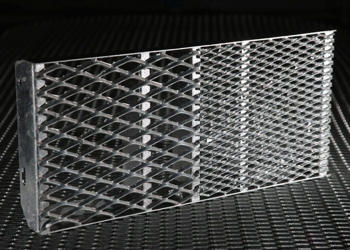 All-metal prosechno-exhaust mesh 20x10; 1x6. 4 rolls