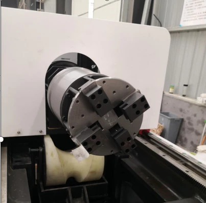 Станок лазерной резки листового металла и трубы "AMS-Laser.6015ETC"