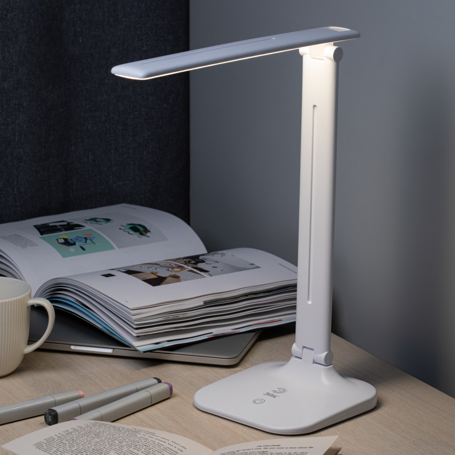 Настольный светильник ЭРА NLED-510-8W-W светодиодный аккумуляторный белый