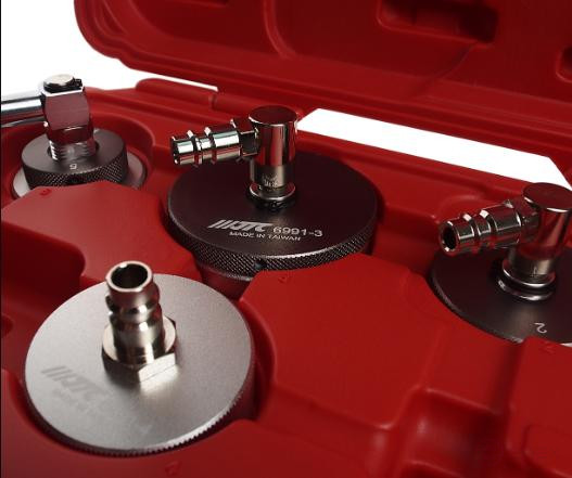 A set of adapters for pumping brakes (used with JTC-6989, JTC-6990) JTC