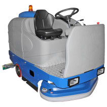 Battery cleaning machine with operator