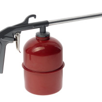 The ER-76005 pneumatic engine washing gun. with the lower metal. 900ml tank (1/4 inlet, 4.5mm nozzle, 110-160 l/min flow rate, 50PSI EUREKA /1/10