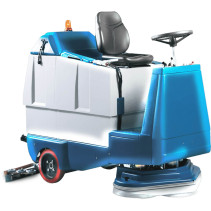 Battery cleaning machine with operator