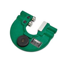 Adjustable measuring bracket