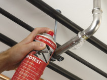 Spray for detecting leaks on ROTEST gas pipelines