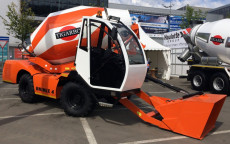 Universal concrete mixing machine UNIMIX-4