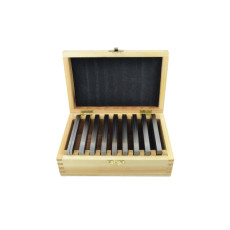 A set of 9 pairs of parallel pads 160x4x10-42 mm