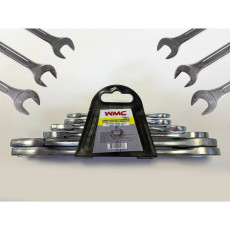 A set of 6-piece horn keys (6x7. 8x10. 12x13. 14x17. 19x21. 22x24 mm), in a plastic holder