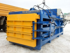 Horizontal semi-automatic recycling press Kuber-30G