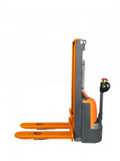 Self-propelled stacker GROSS Helper 12/30M