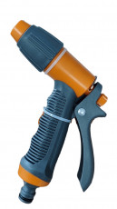 Spray gun with adjustable nozzle